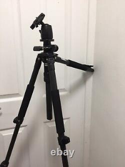 Clean Multi Purpose Giottos MTL8350B Professional Carbon Fibre Tripod