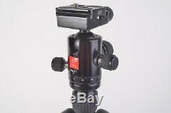 MINT- OBEN CT-3500 CARBON FIBER TRIPOD withBB-OT BALL HEAD, VERY CLEAN BARELY USED