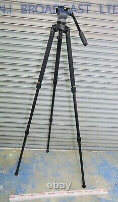 Miller DS10 tripod with SOLO carbon fibre legs and carrying bag ref 2