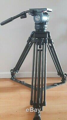Sachtler Video 18p 100mm tripod system with Carbon Fiber 2stage legs